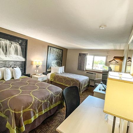 Super 8 By Wyndham Indianapolis Emerson Экстерьер фото